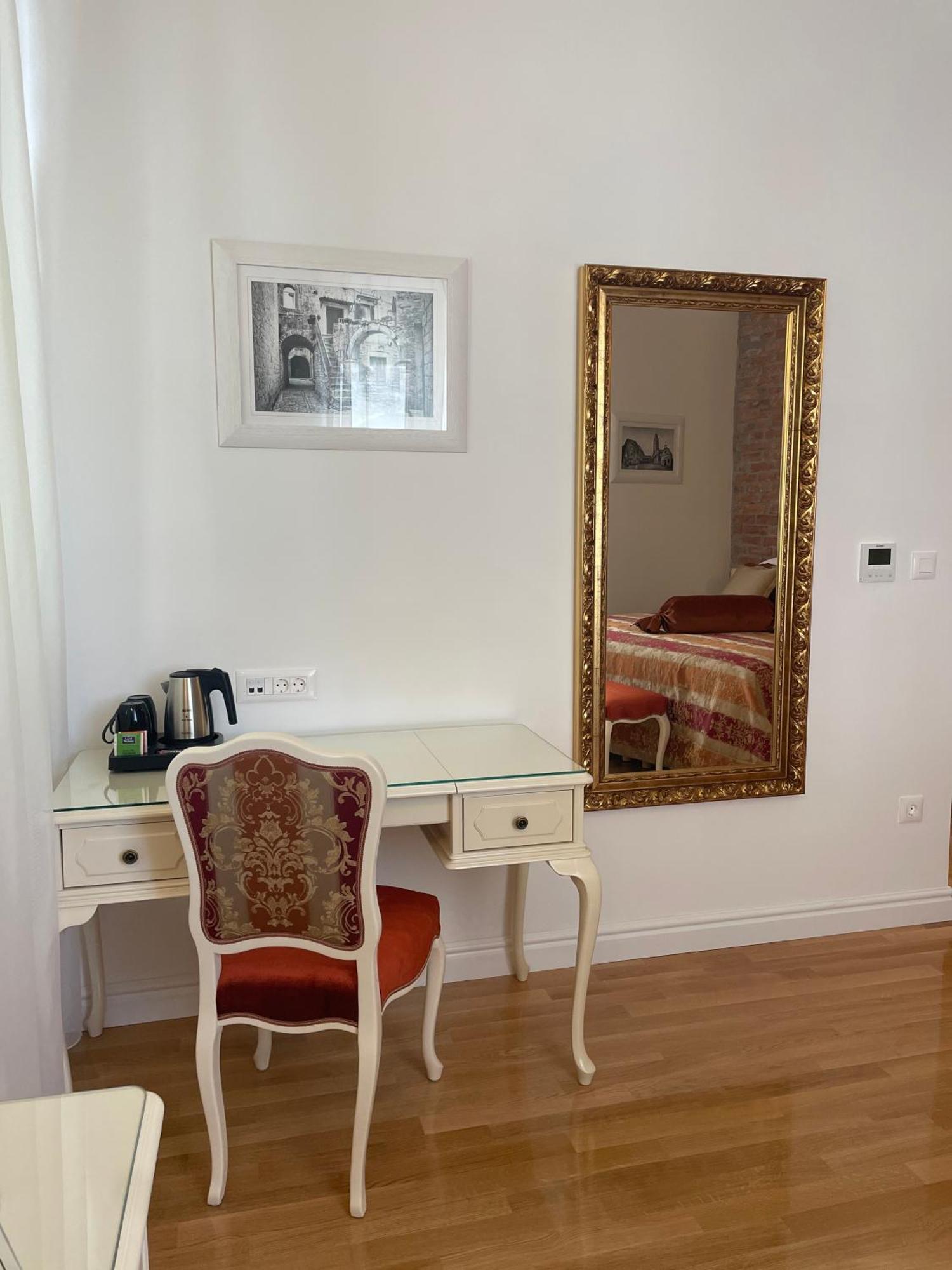 Priska Heritage Rooms (Adults Only) Split Bilik gambar